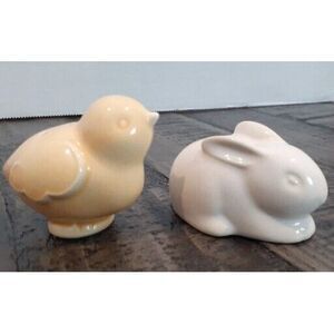 Mini Salt and‎ Pepper Shakers Hallmark White Bunny and Yellow Chick
